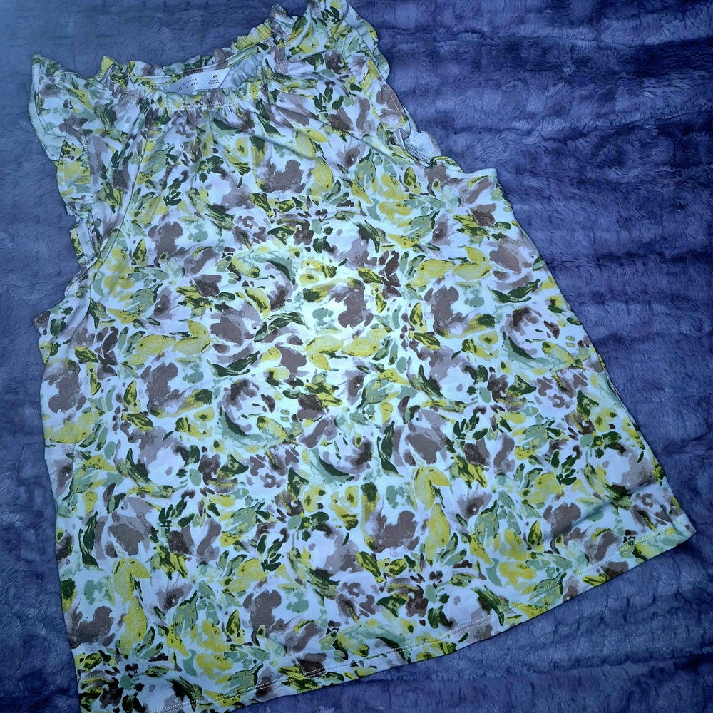 LC Lauren Conrad Pastel Floral Blouse